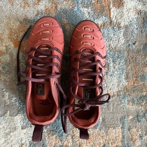 Barley worn Nike Vapor Max